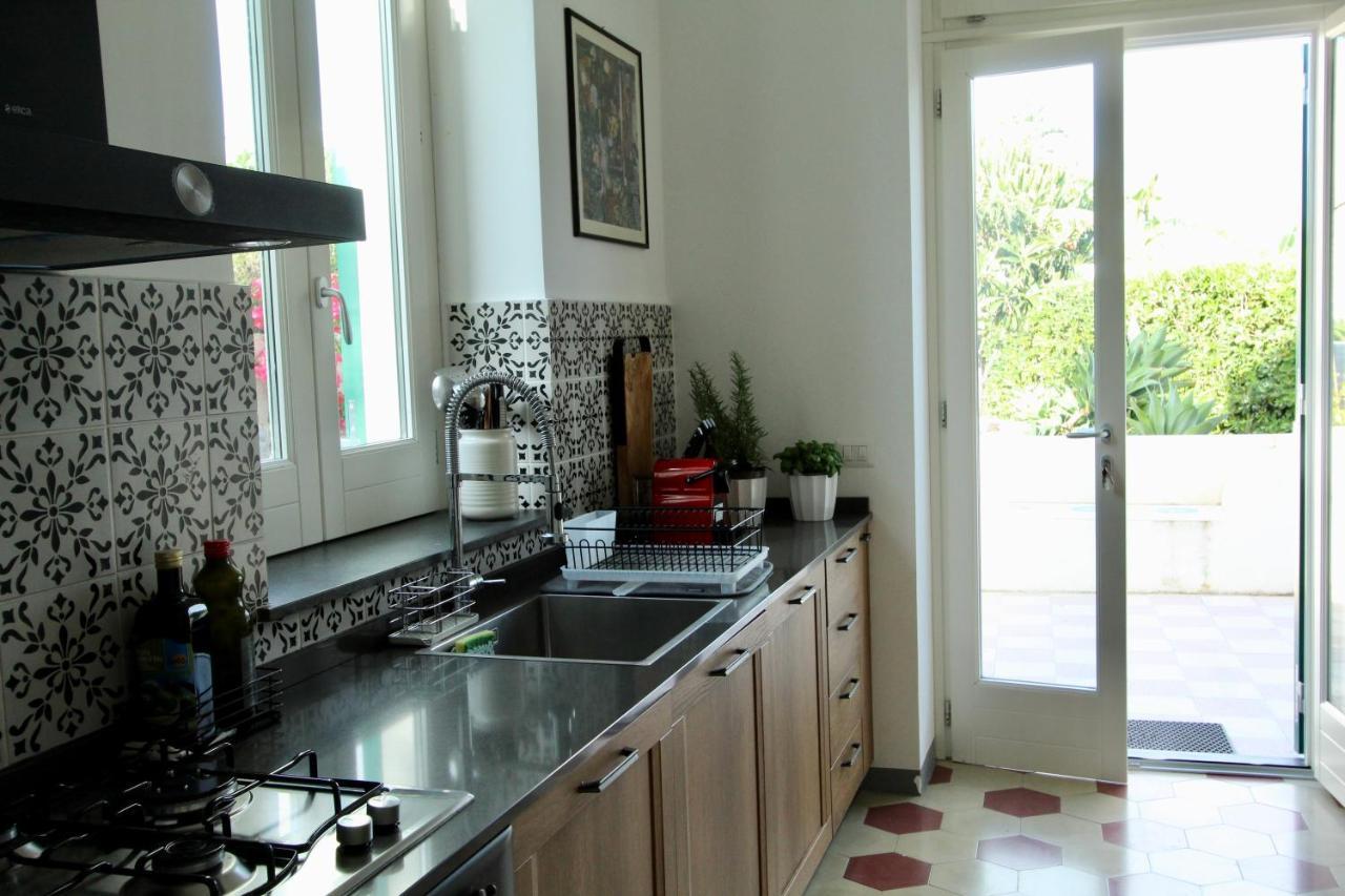 Villa La Casa Bianca à Lipari  Extérieur photo