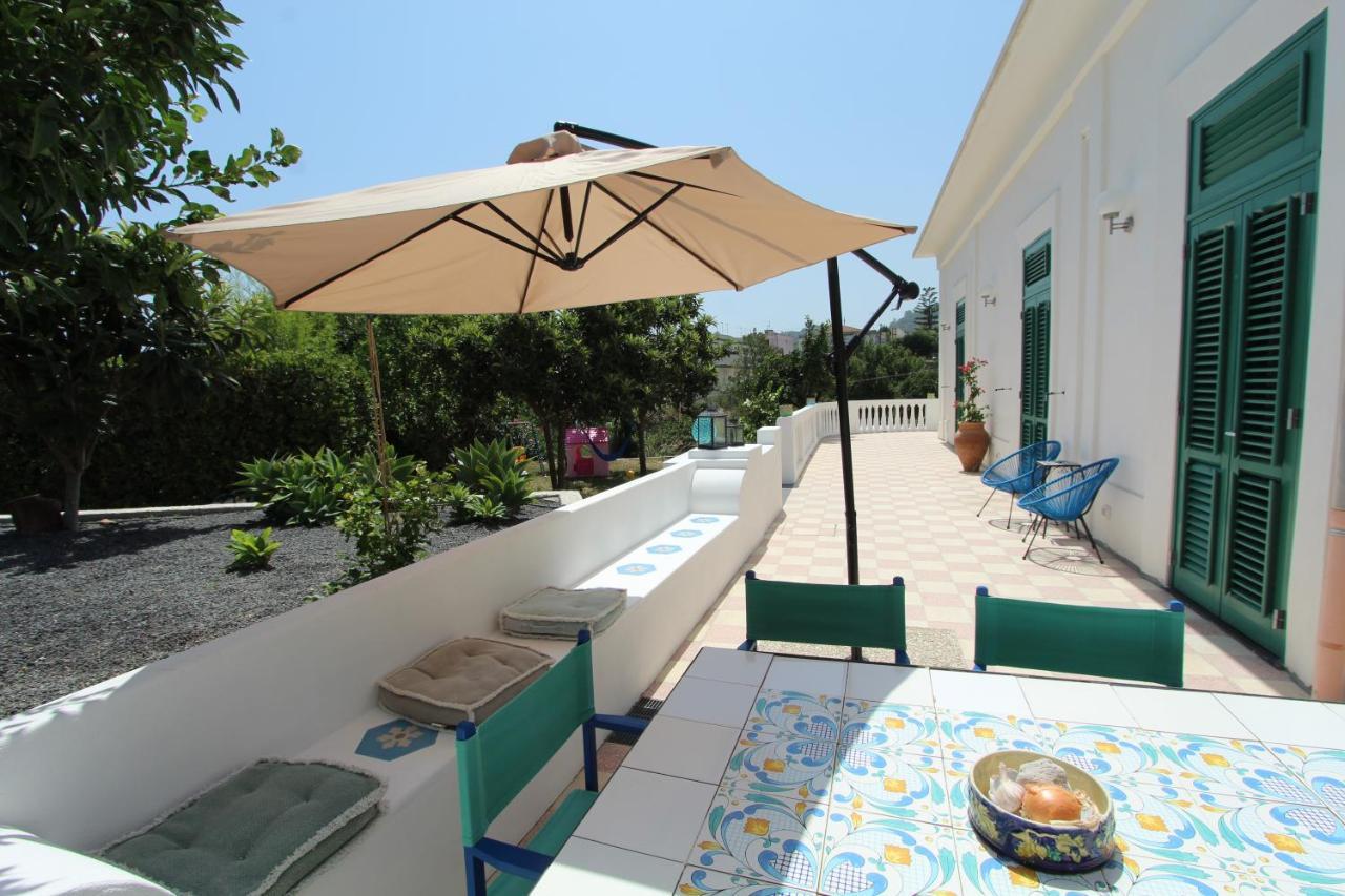Villa La Casa Bianca à Lipari  Extérieur photo