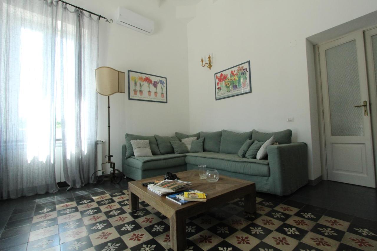 Villa La Casa Bianca à Lipari  Extérieur photo